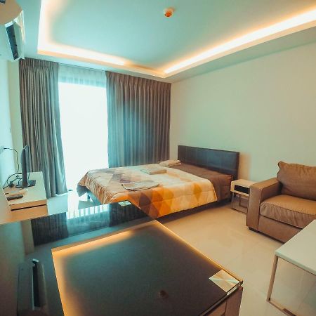Club Royal Suites Паттайя Экстерьер фото