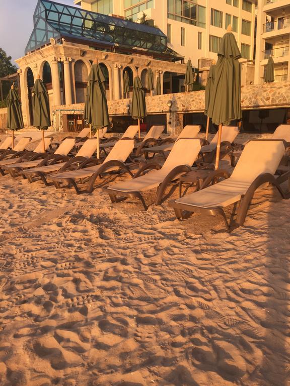 Club Royal Suites Паттайя Экстерьер фото