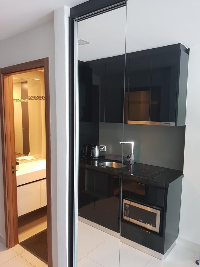 Club Royal Suites Паттайя Экстерьер фото